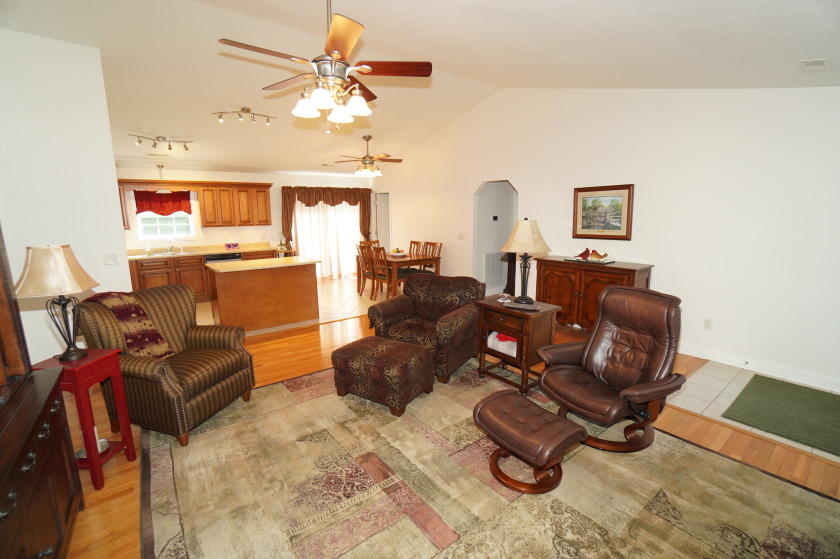Convenient One-Level Living in Hampton Square! - photo 19