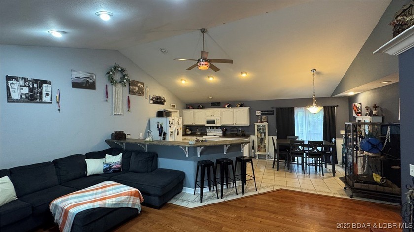 Welcome to your dream home in Gravois Mills! This delightful - photo 15