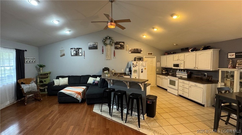 Welcome to your dream home in Gravois Mills! This delightful - photo 16