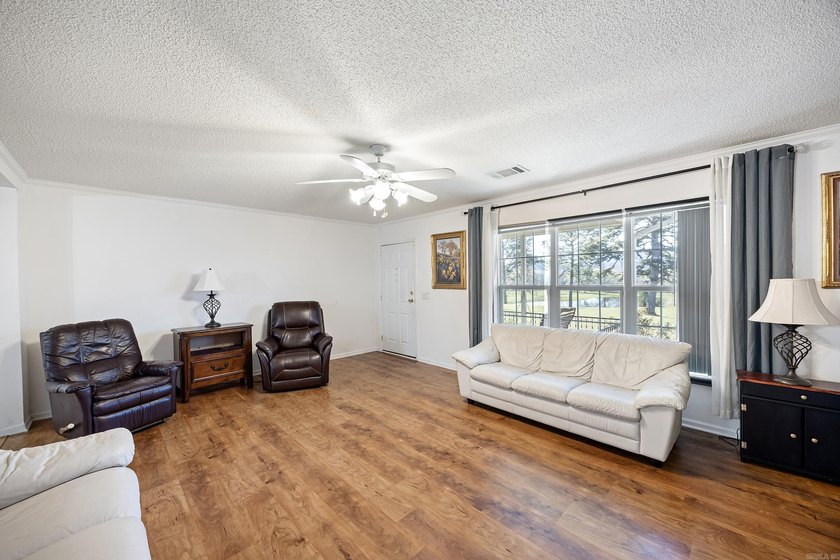 Discover the perfect blend of privacy, land, and convenience - photo 6