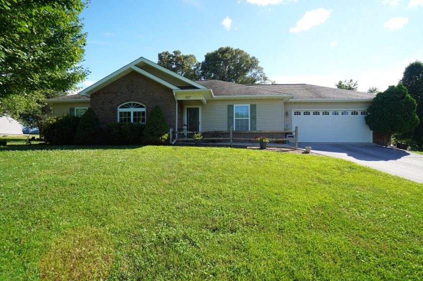 Convenient One-Level Living in Hampton Square! - photo 25
