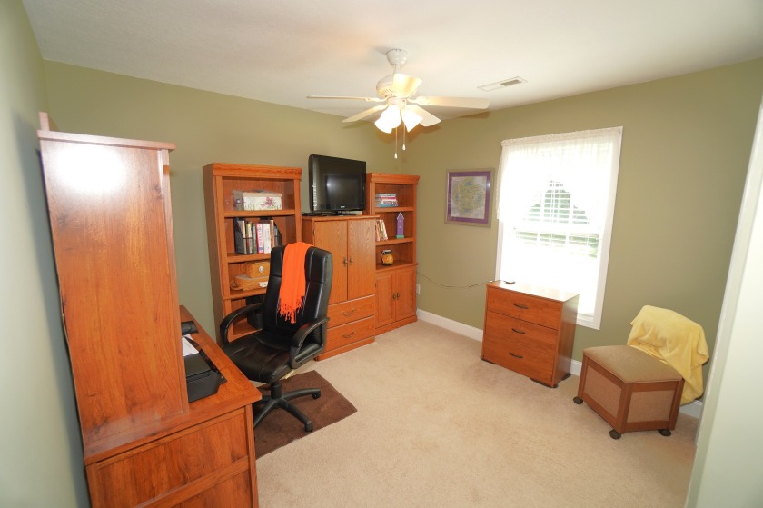 Convenient One-Level Living in Hampton Square! - photo 17