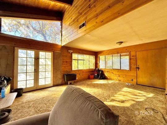 Two adjacent 1.5+ acre lots each with garden sites and solid - photo 7