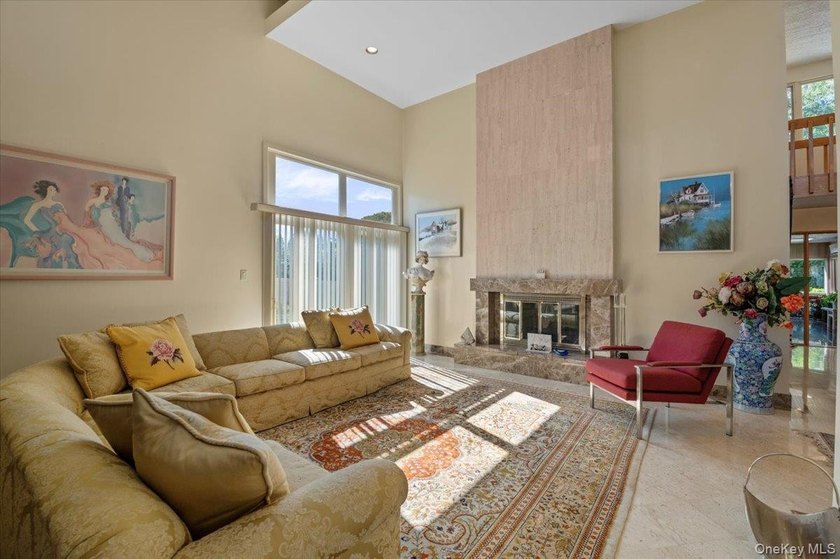 Step into this beautiful, romantic side-hall Colonial, where - photo 4