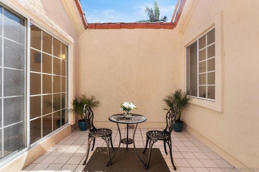 Welcome to the gated, resort-style community of Los Rios in - photo 4