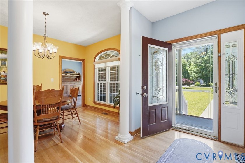 *New Price**Fantastic opportunity to own this beautiful brick - photo 4