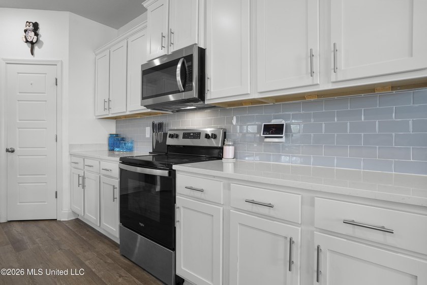 Welcome to your dream home in Windmill Ridge! Situated on a - photo 14