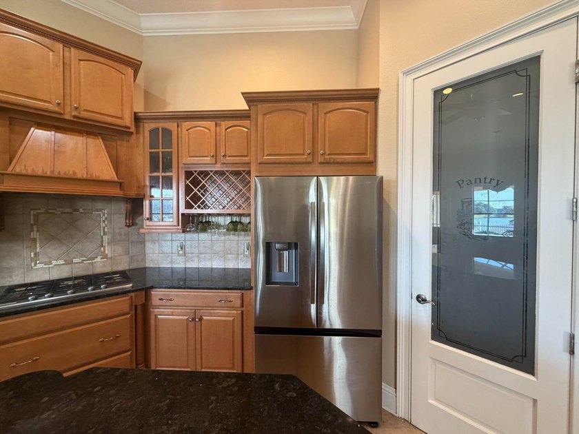 Expansive Luxury Home 5/4 with golf course views and inground - photo 14