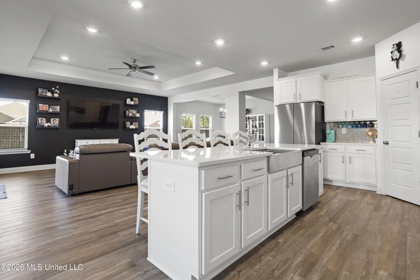 Welcome to your dream home in Windmill Ridge! Situated on a - photo 16