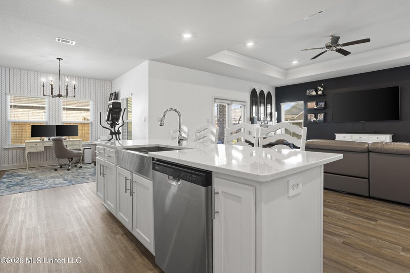 Welcome to your dream home in Windmill Ridge! Situated on a - photo 17