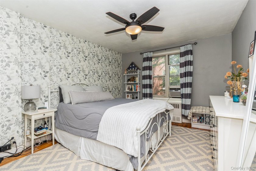 Welcome Home! Step into this beautifully maintained, sun-kissed - photo 8