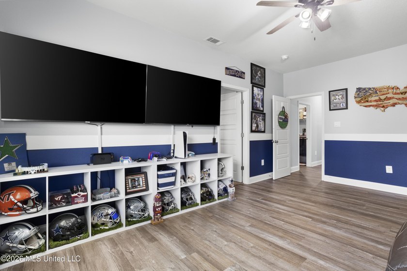 Welcome to your dream home in Windmill Ridge! Situated on a - photo 30