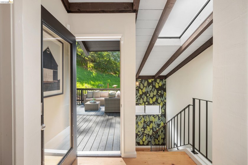 Majestic nature lover's retreat in the heart of Montclair. This - photo 48