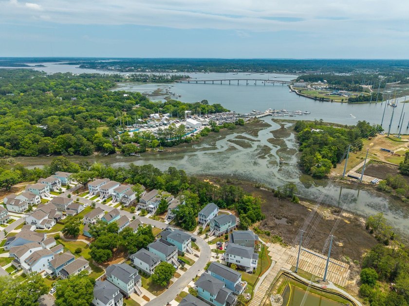 Nestled along the banks of the Wando River this raised - photo 5