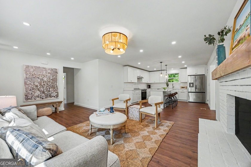 Move-In Ready Home in the sought-after Victoria Cottages! This - photo 11