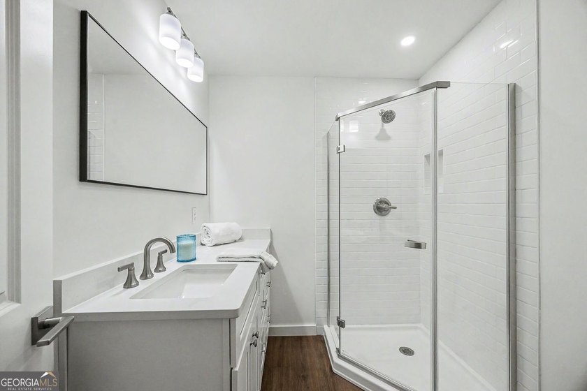 Move-In Ready Home in the sought-after Victoria Cottages! This - photo 32