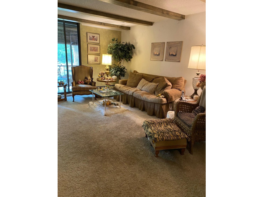 Welcome home to easy living in Edina West. This is a perfect - photo 6