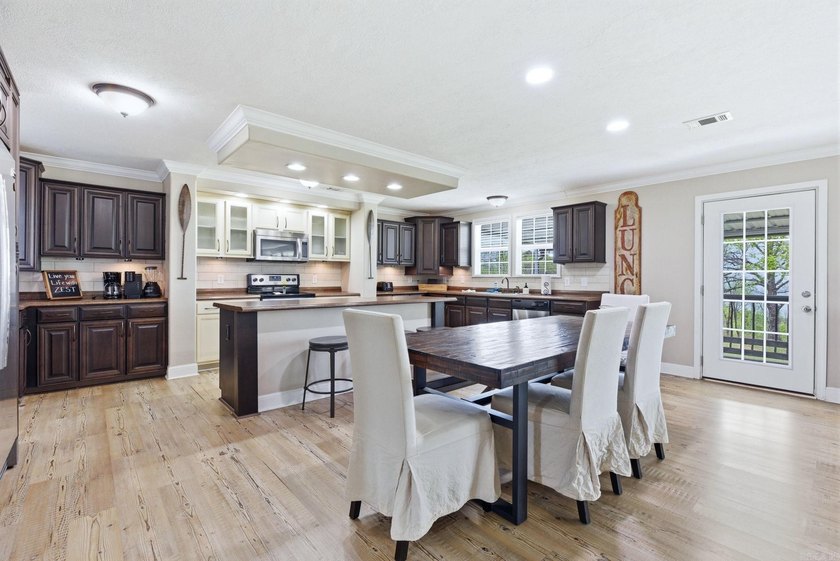 This property offers the perfect opportunity for a relaxing lake - photo 10