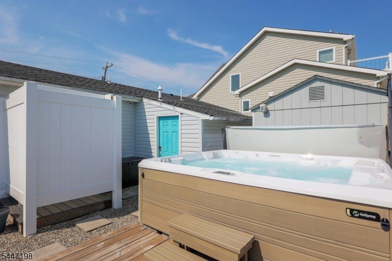 Immaculate turn key waterfront ranch in the desirable Skippers - photo 12