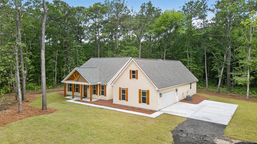New Construction on Johns Island! This thoughtfully designed - photo 2