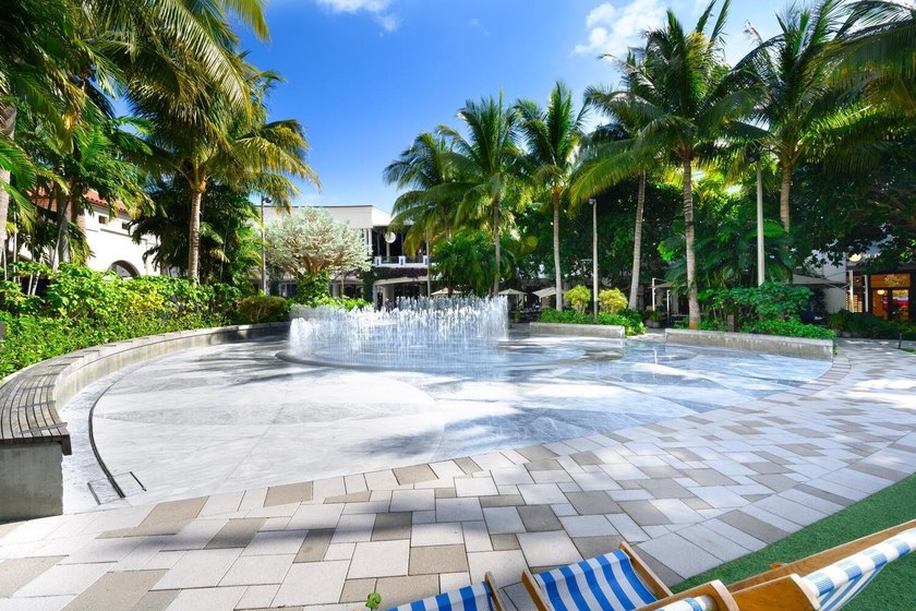 Welcome to this lovingly cared for waterfront townhome centrally - photo 41