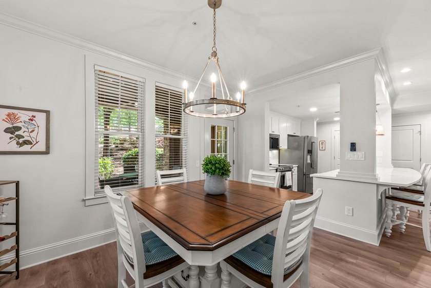 Beautifully renovated 2-bedroom, 2-bath Lake Club Condo with a - photo 16