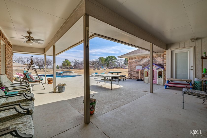 Welcome to 109 Bagpipe in San Angelo, TX! This spacious 3 - photo 29