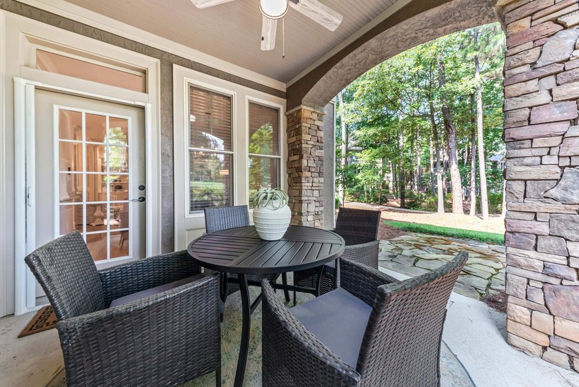 Beautifully renovated 2-bedroom, 2-bath Lake Club Condo with a - photo 33