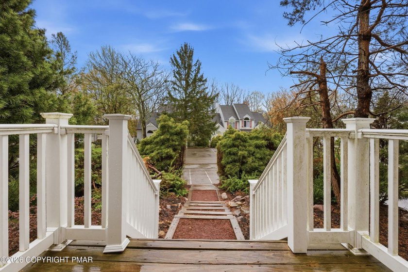 Welcome to your dream Pocono Mountain retreat! This turn-key - photo 40