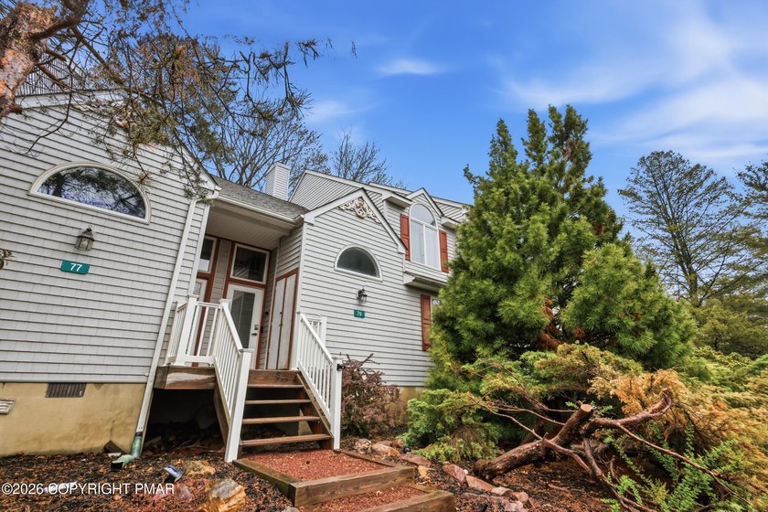 Welcome to your dream Pocono Mountain retreat! This turn-key - photo 43