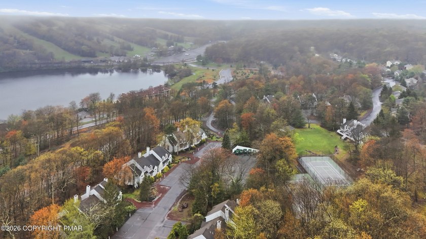 Welcome to your dream Pocono Mountain retreat! This turn-key - photo 48