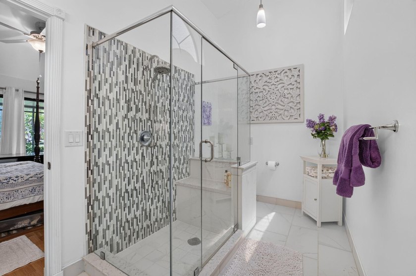 Welcome to this charming 3-bedroom, 2-bathroom villa in 55+ - photo 32