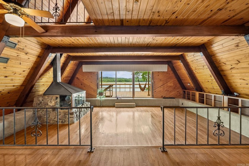 Spectacular custom built home on the bank of the Arkansas River - photo 16