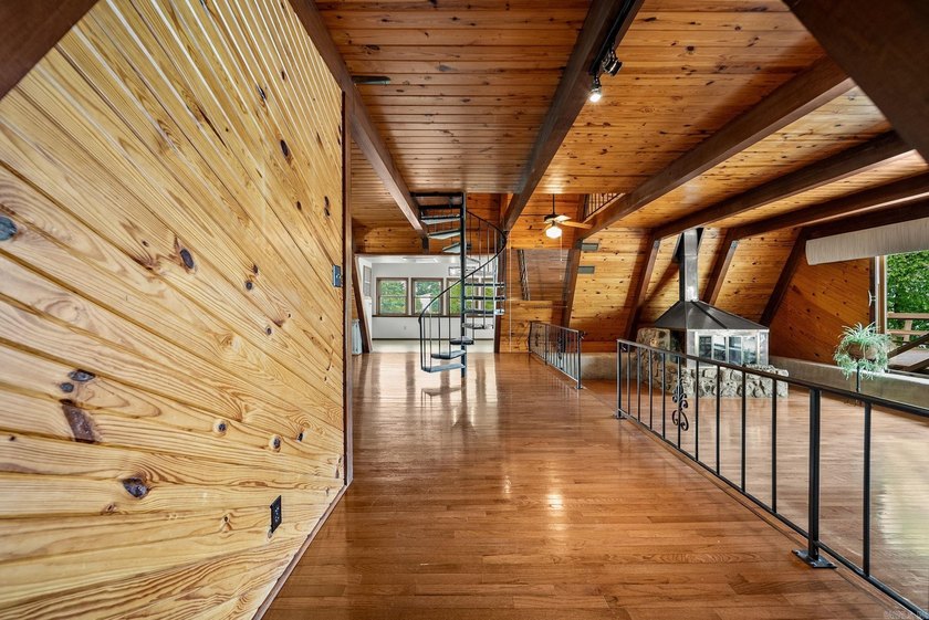 Spectacular custom built home on the bank of the Arkansas River - photo 17