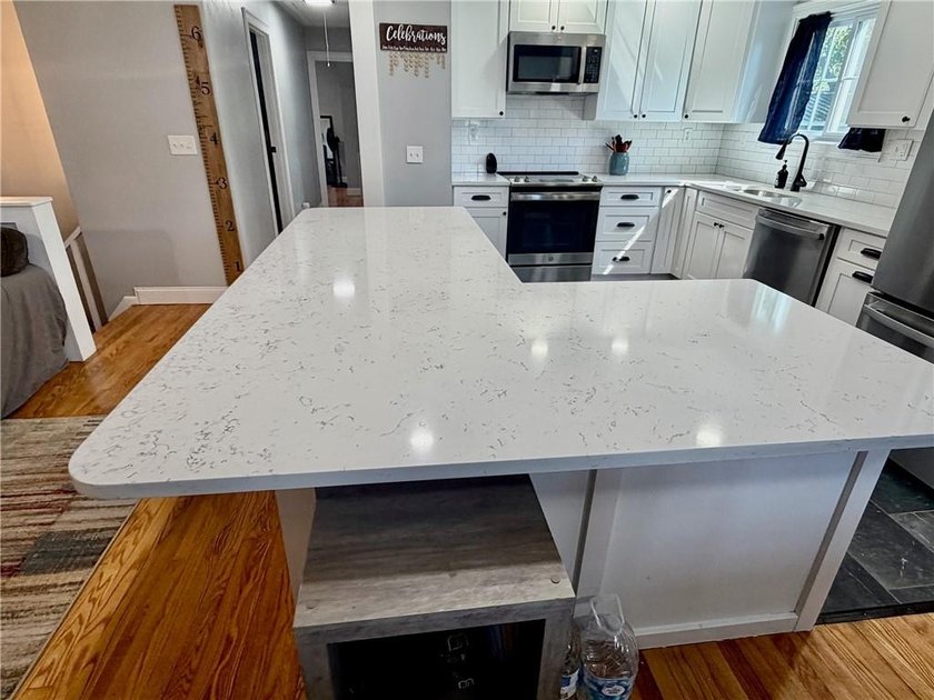THIS HOME IS PERFECT!- METICULOUSLY MAINTAINED - BEAUTIFUL - photo 10