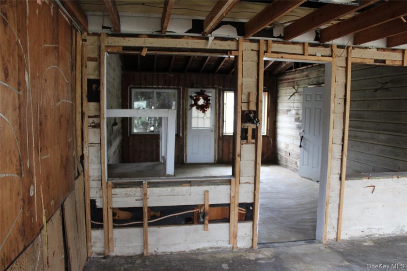 Investor's Special - SOLD *As-Is*. Opportunity Knocks 4 Bedrooms - photo 12