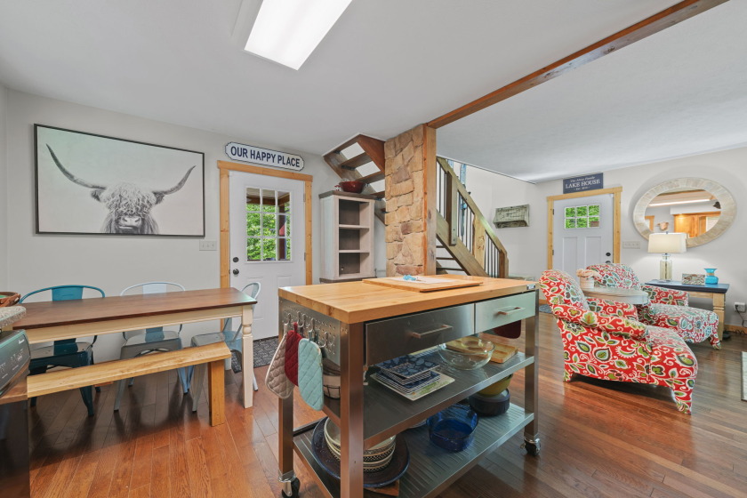 Adorable Lake Home In Linwood Park With Dock - photo 17