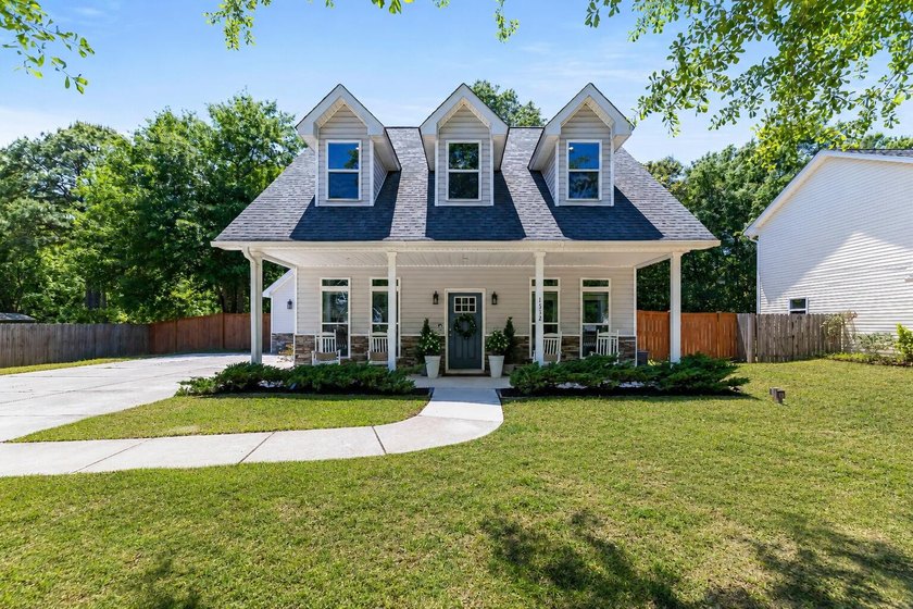 Located in the desirable Fenwick Hills subdivision, this - photo 5
