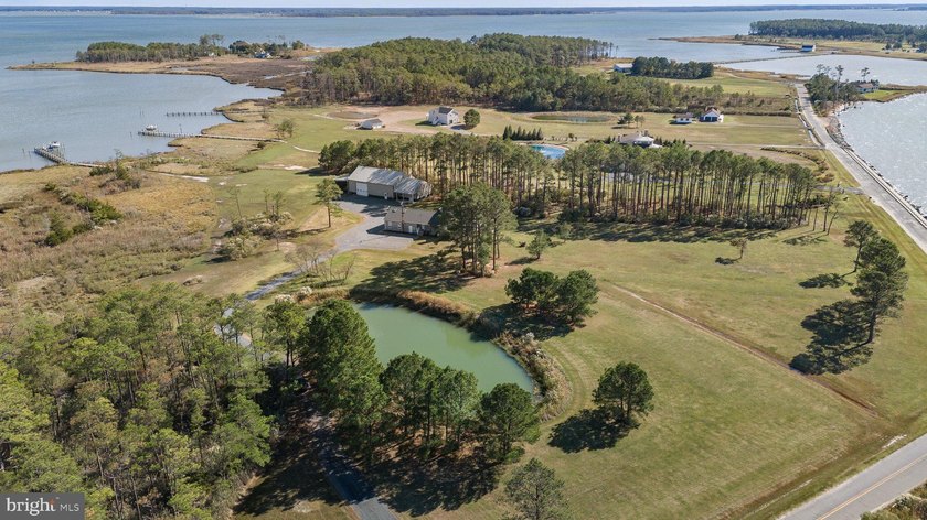 Eastern Shore Waterfront Estate Welcome to a true sportsman's - photo 27