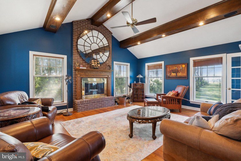 Eastern Shore Waterfront Estate Welcome to a true sportsman's - photo 49