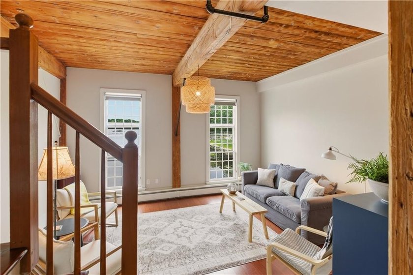 A rare opportunity to own a residence in Hamilton Harbour's - photo 6