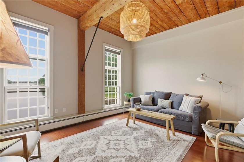 A rare opportunity to own a residence in Hamilton Harbour's - photo 7