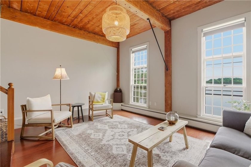 A rare opportunity to own a residence in Hamilton Harbour's - photo 8