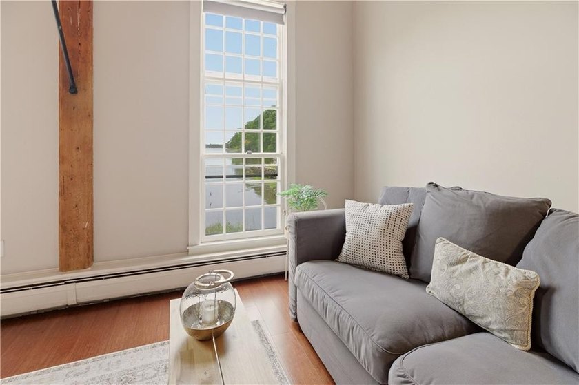 A rare opportunity to own a residence in Hamilton Harbour's - photo 9