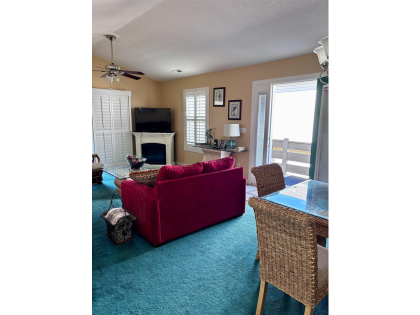 Rare offering of this fully furnished and very well maintained - photo 6