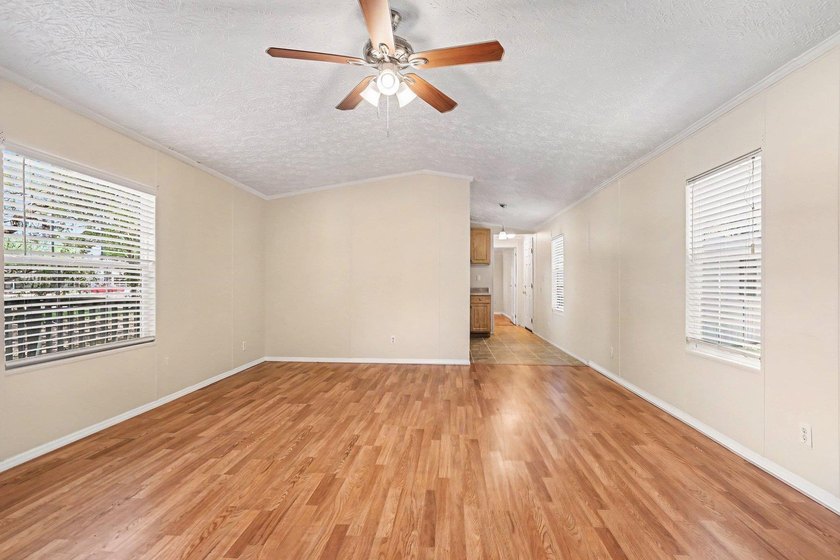 Location! Location! Location! Move in ready! Inlet living and - photo 7