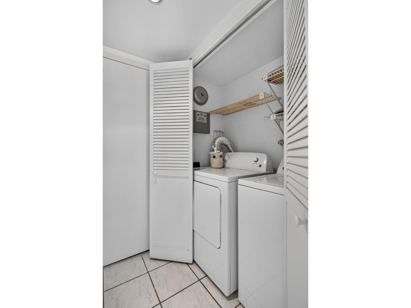 What an Amazing Listing! Wow. Direct Intracoastal. Ocean view - photo 16