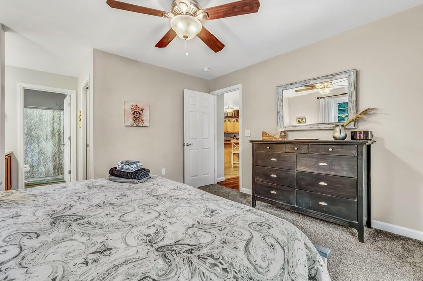 Welcome to 89 Boot Cove Lane, where privacy, comfort, and - photo 21
