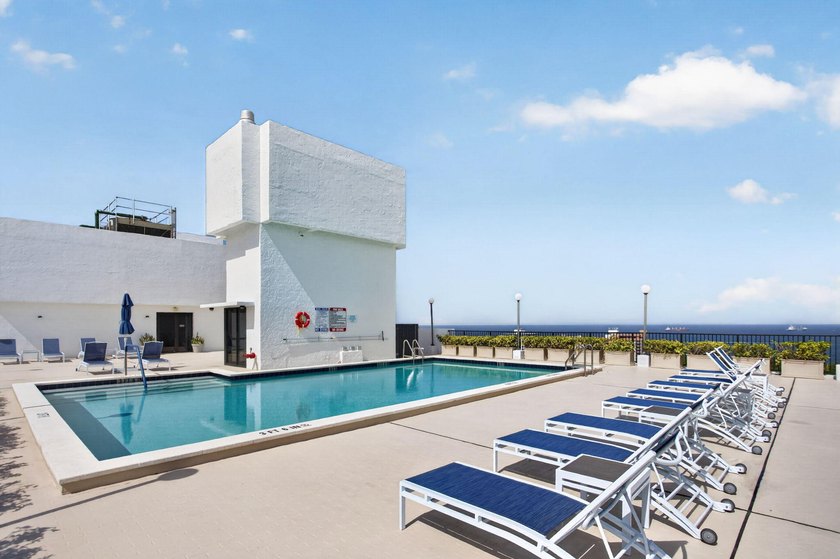 What an Amazing Listing! Wow. Direct Intracoastal. Ocean view - photo 36