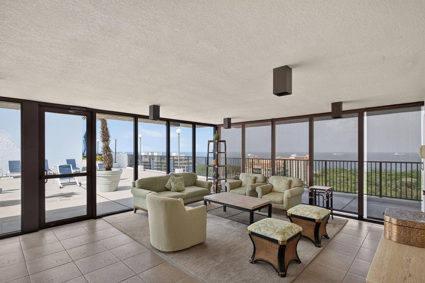 What an Amazing Listing! Wow. Direct Intracoastal. Ocean view - photo 42